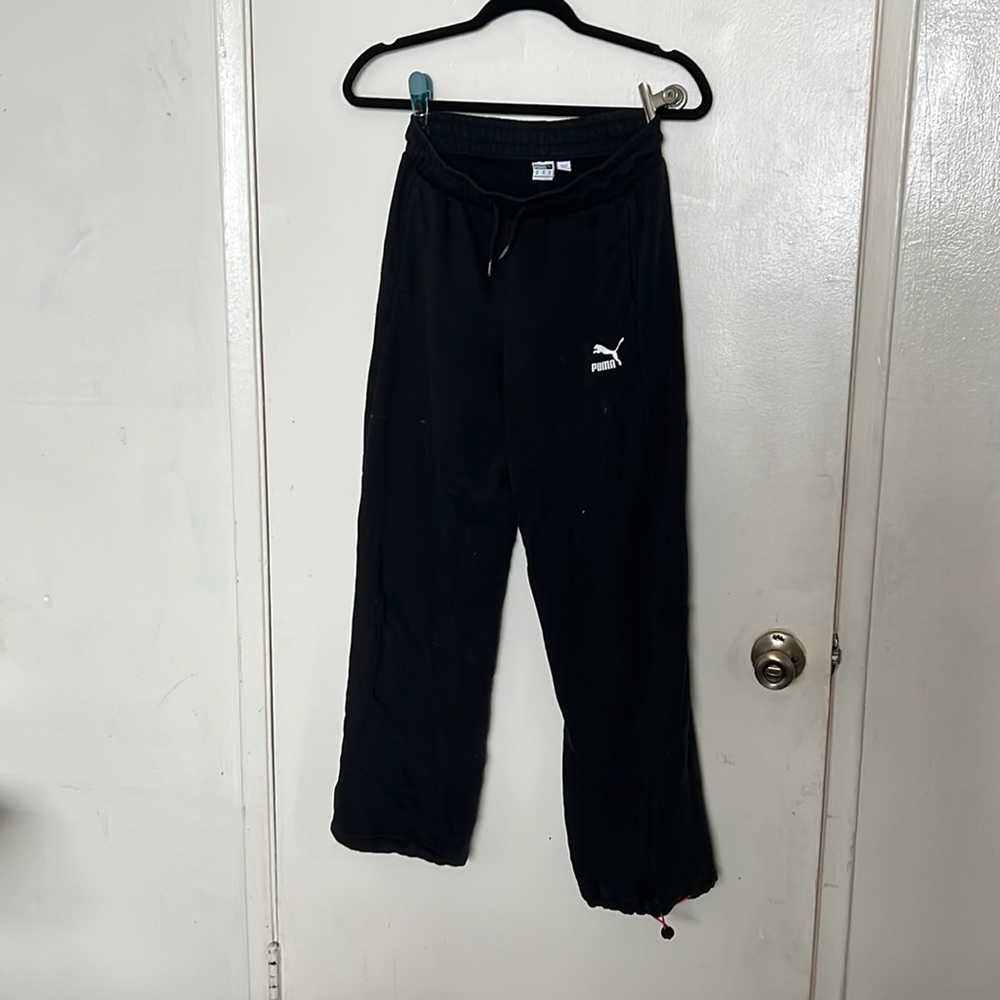 Puma sweats black small